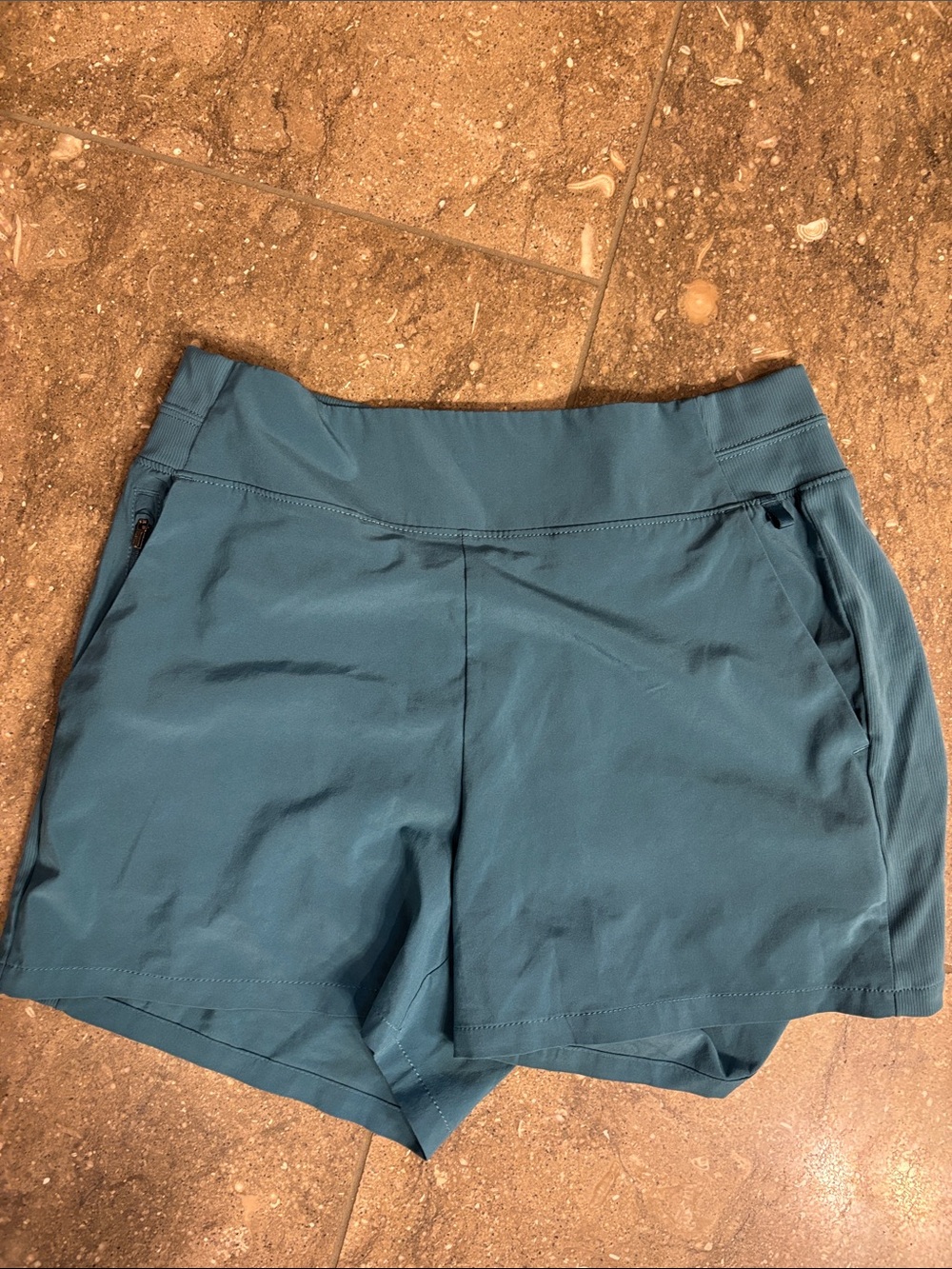 Athleta Brooklyn Short, 6, green teal